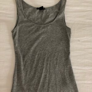 Grey tank top